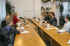 Spotkanie z przedstawicielami: Grupy CRH plc (Irlandia), Grupy CRH Polska i Grupy O\u017Car\u00F3w S.A.   4 lutego 2013 r., CIOP-PIB
