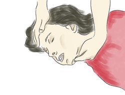 udrożnienie dróg oddechowych, gdy poszkodowany leży na brzuchu