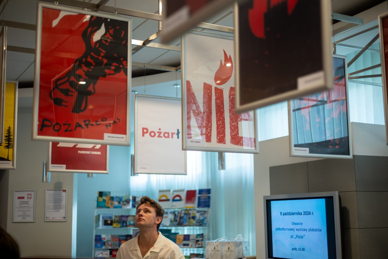 Uroczyste otwarcie wystawy plakat\u00F3w 33 edycji konkursu na plakat bezpiecze\u0144stwa pracy pn. \